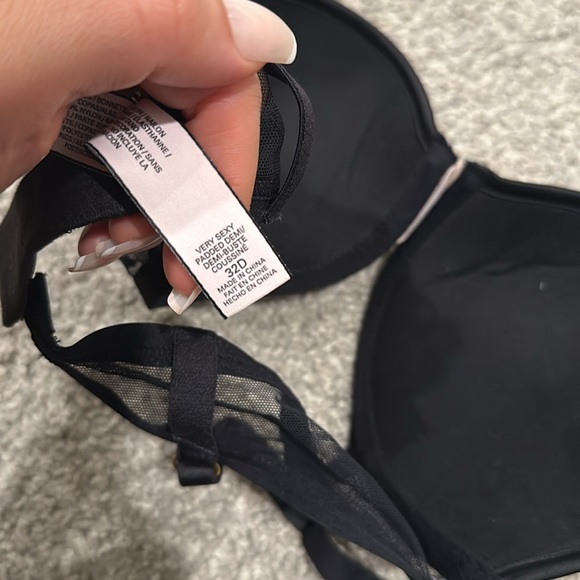 Victoria’s Secret push up bra 32D Demi lace push up - Picture 6 of 6